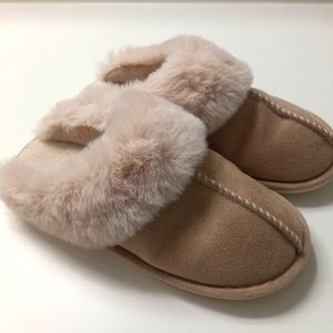 Shearling Faux Fur Slippers, Size 10/11